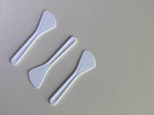 Putih Atau Disesuaikan 82mm PP Spatula Untuk Krim Kosmetik