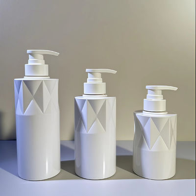 Botol kosmetik PET berbentuk kaca dengan pompa pencet dan logo khusus 5000 pcs MOQ 15-35 hari Pengiriman