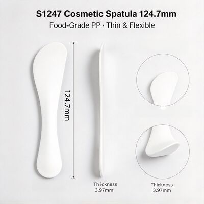 S1247 Food Grade PP Cosmetic Mixing Spatula For Beauty Salon. Ideal untuk mencampur bubuk masker & pasta krim kecantikan. Sempurna untuk salon kecantikan, studio spa dan perawatan kulit DIY rumah. Grosir tersedia.